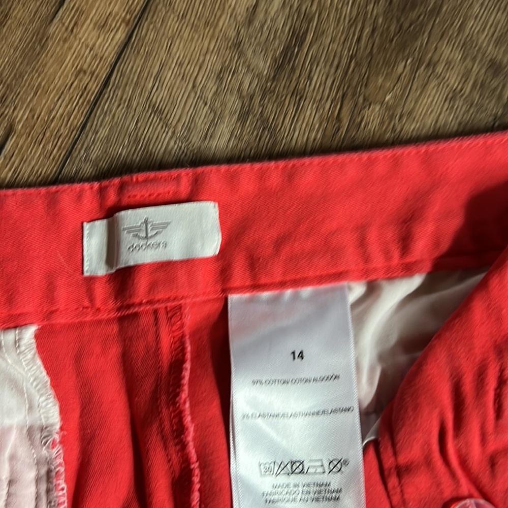 Docker capris - Picture 2 of 2